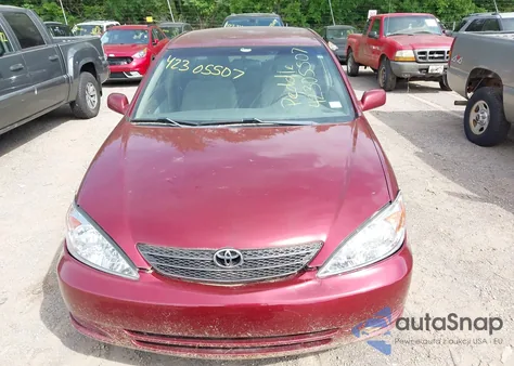 2004 Toyota Camry Le z USA, uszkodzony, nr VIN 4T1BE30K14U306583